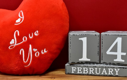 7 february to 14 deals february days