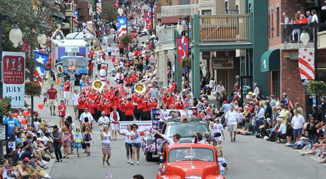 Happy 4th July Parades